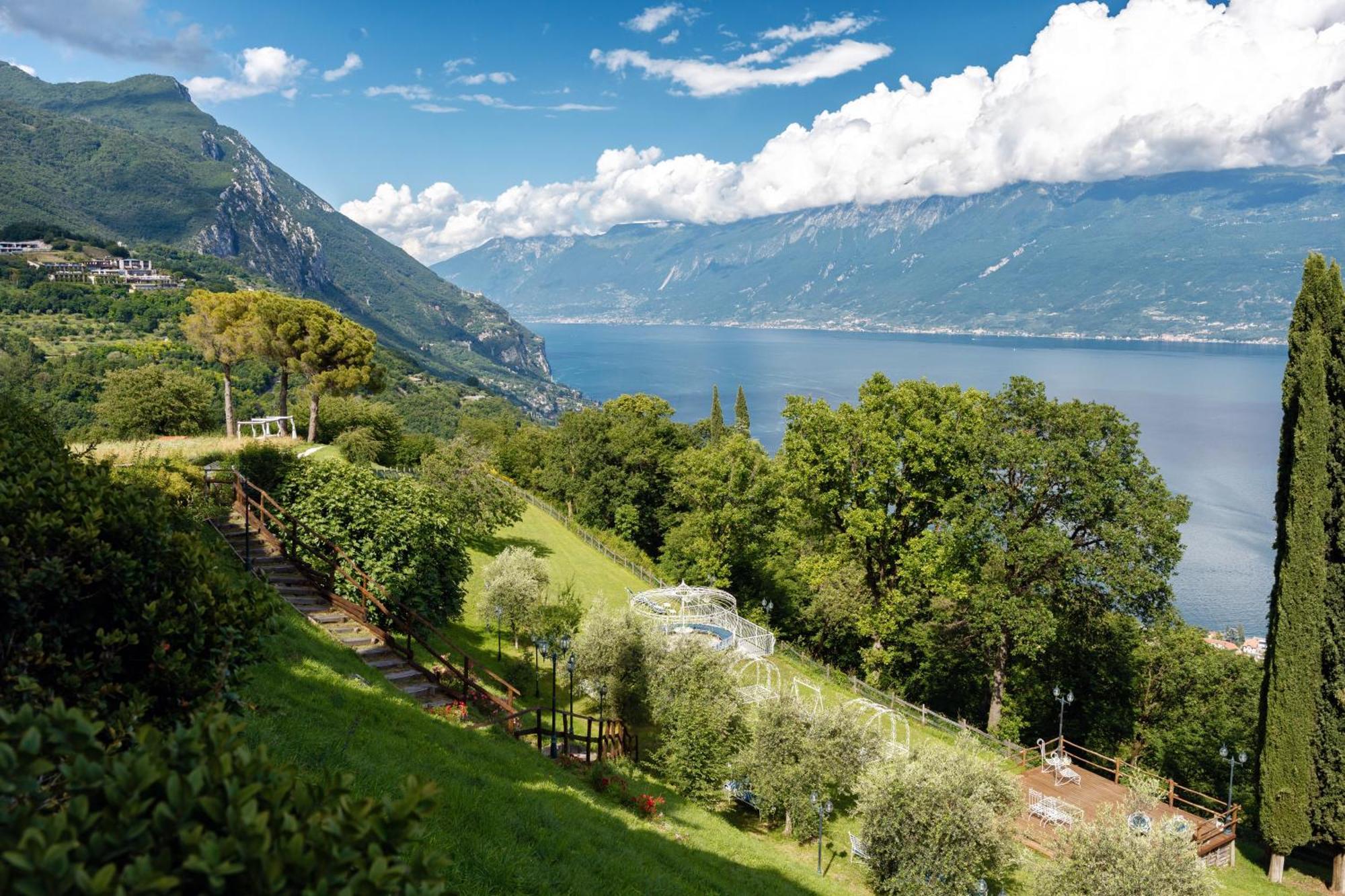 Boutique Hotel Villa Sostaga Gargnano Exterior foto