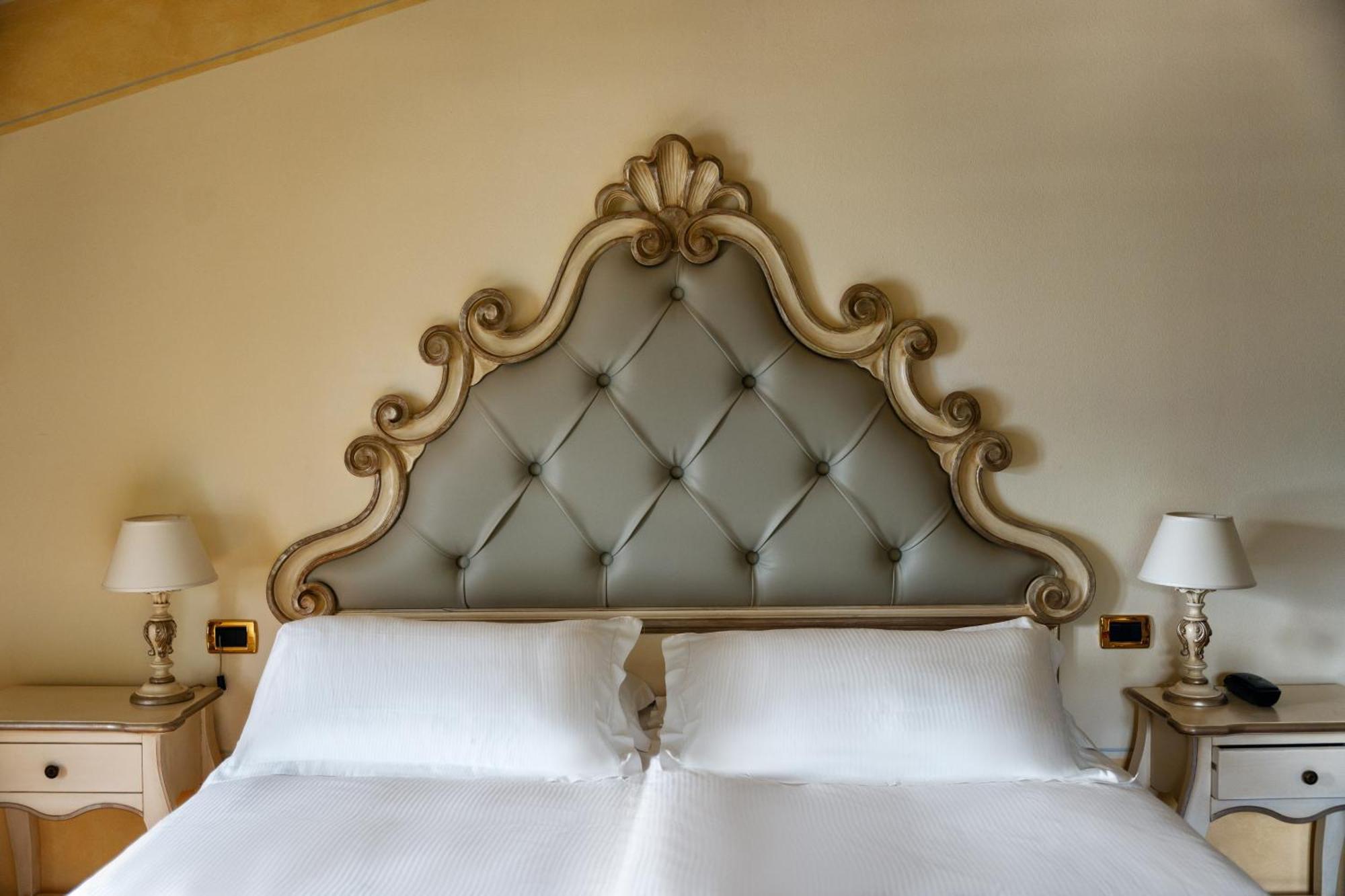 Boutique Hotel Villa Sostaga Gargnano Exterior foto